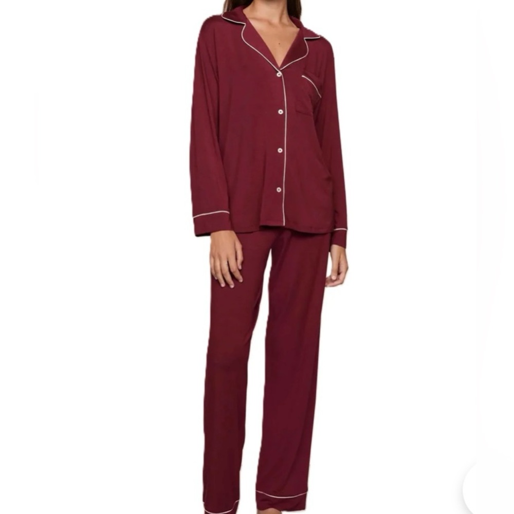 Elegant Maroon Women's Pajama Set